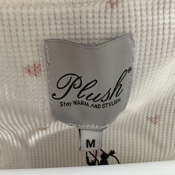 NWT REVOLVE Plush Heart Print Pajama Set Waffle Knit Women's White Size Medium - Picture 4 of 8